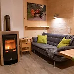 Almhuette Meinezeit Holiday home Donnersbachwald