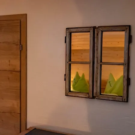 Almhuette Meinezeit بيت للعطل